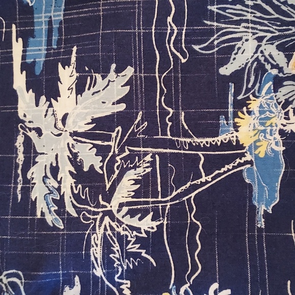 Izod Men’s Tropical Short Sleeve Shirt - Picture 4 of 8